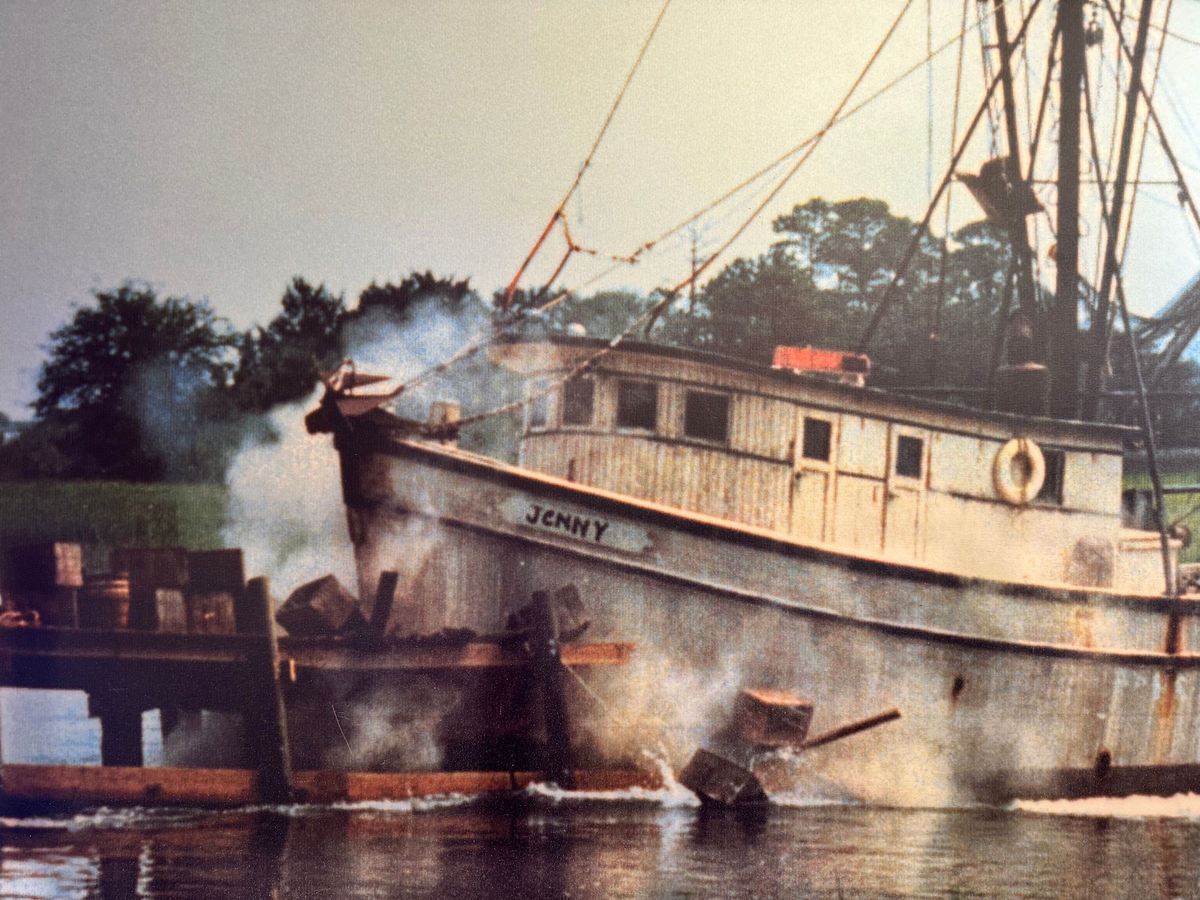 large_forrest-gump-shrimp-boat-jenny.jpg