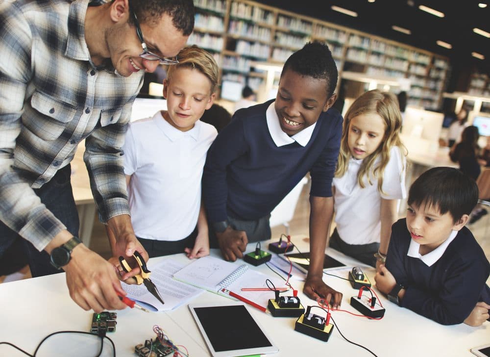 Students working on an electronics project