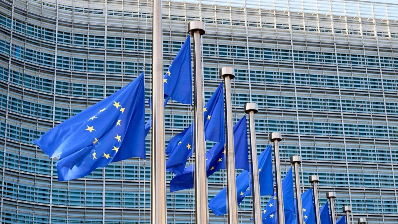 Raising of the European flag in front of the Berlaymont building to mark the anniversary of its creation