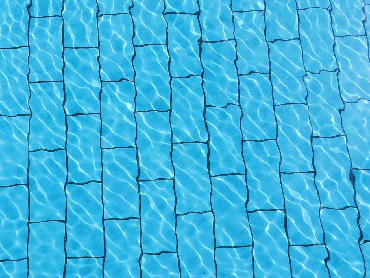 Bottom of a swimming pool. (xing419/Pixabay)