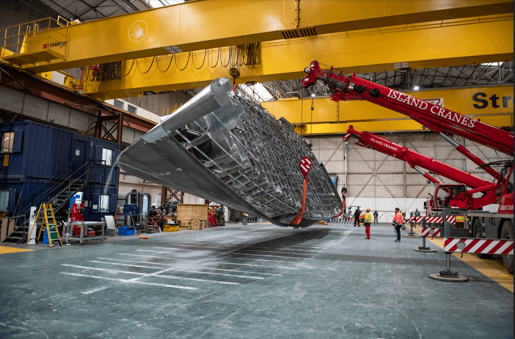 With Unity ArtEngine, photographs of the vessel in build are used to recreate realistic materials for the configurator.