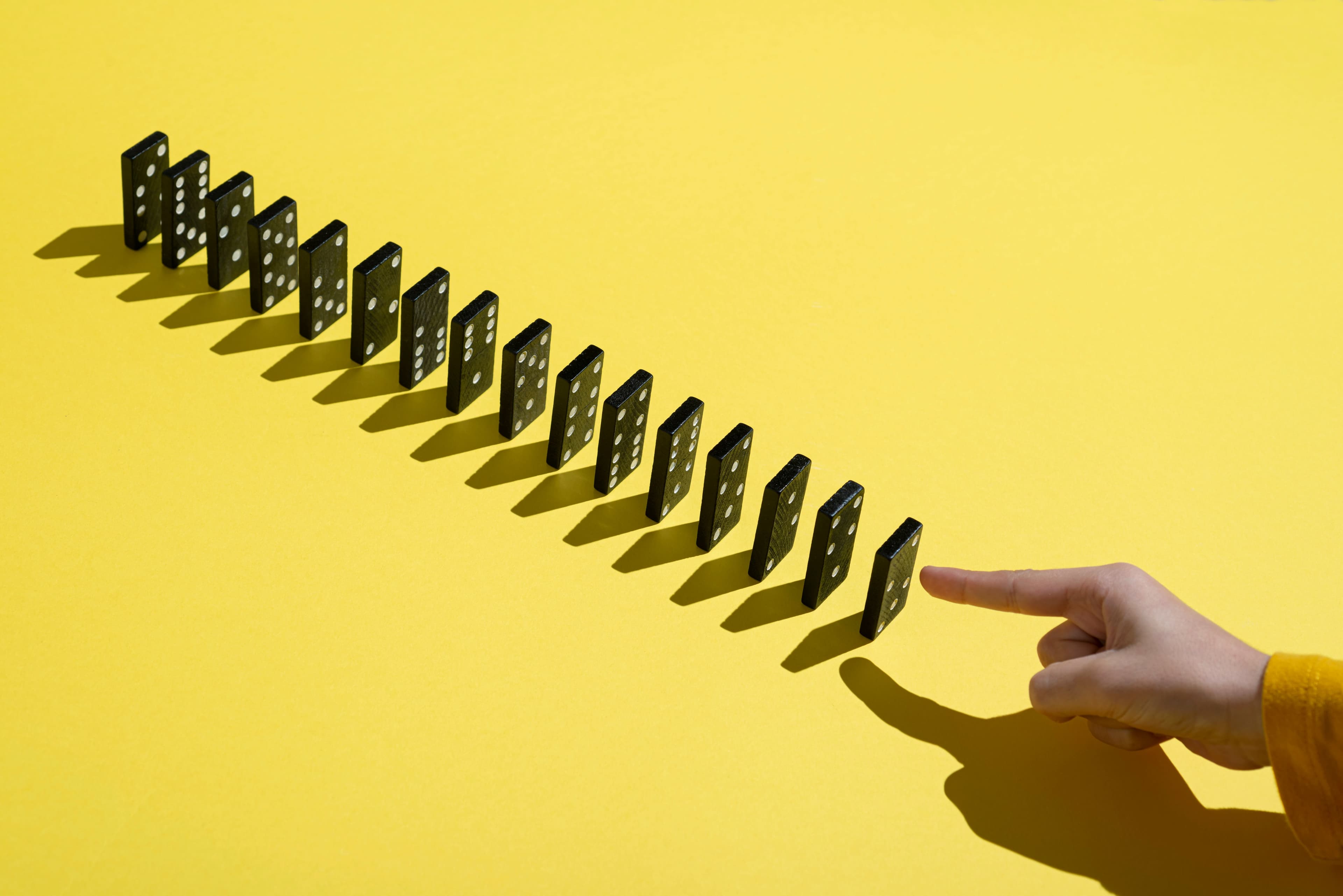 Domino effect (Getty Images/Francesco Carta fotografo)
